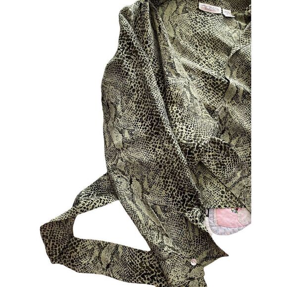 New York City Design Company Crop Top size Small in Good Condition - Picture 2 of 3